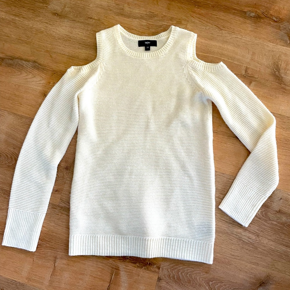 Mossimo cold shoulder sweater